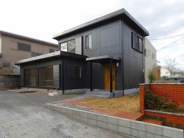 4LDK House with Upcoming Renovation in Midorigaoka, Oita - Photo 1