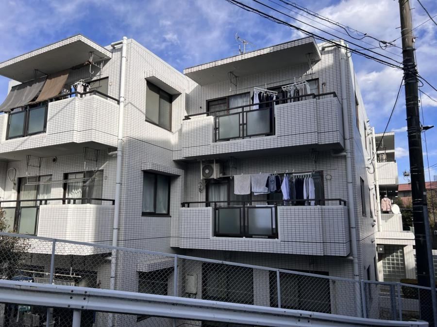 Charming 2DK+S Apartment in Kanai-ga-oka - Photo 1