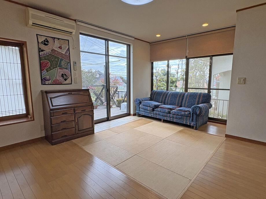 4LDK Family Home in Quiet Takatsuki Area - Photo 1