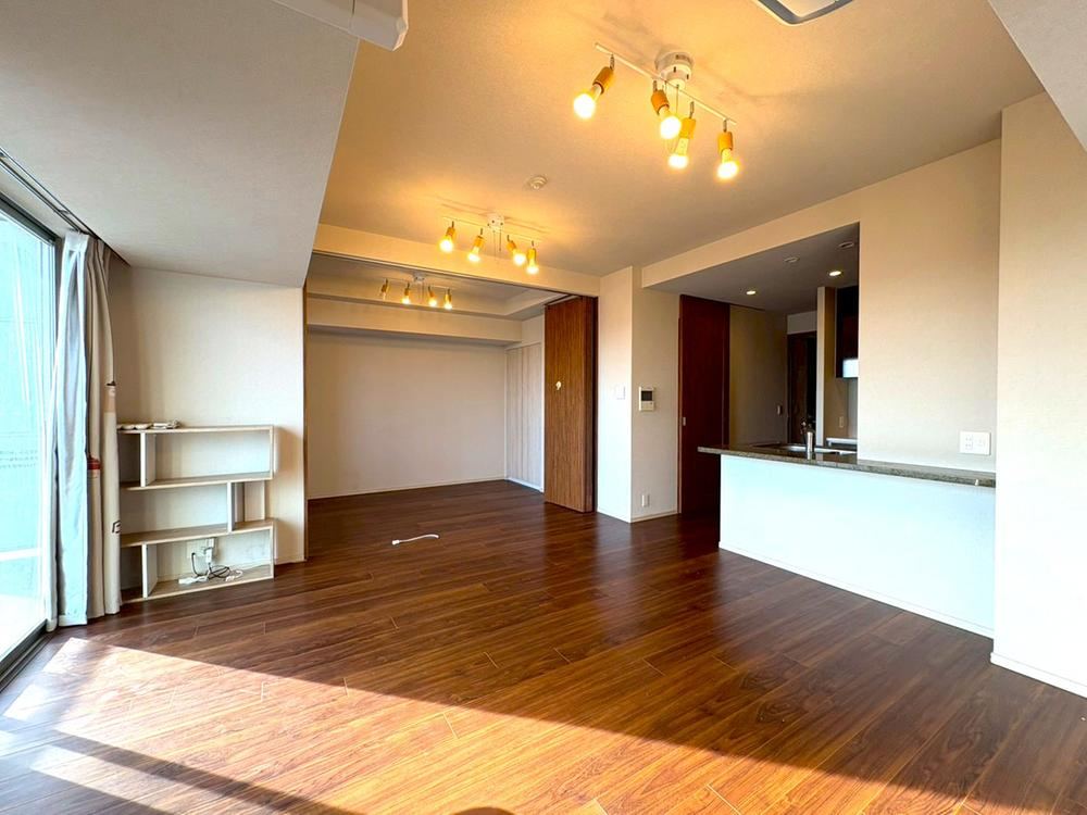 3LDK Apartment with Wide Balcony in Shinagawa - Photo 1