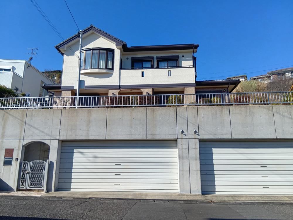 Spacious 5LDK House in High-Altitude Konan - Photo 1