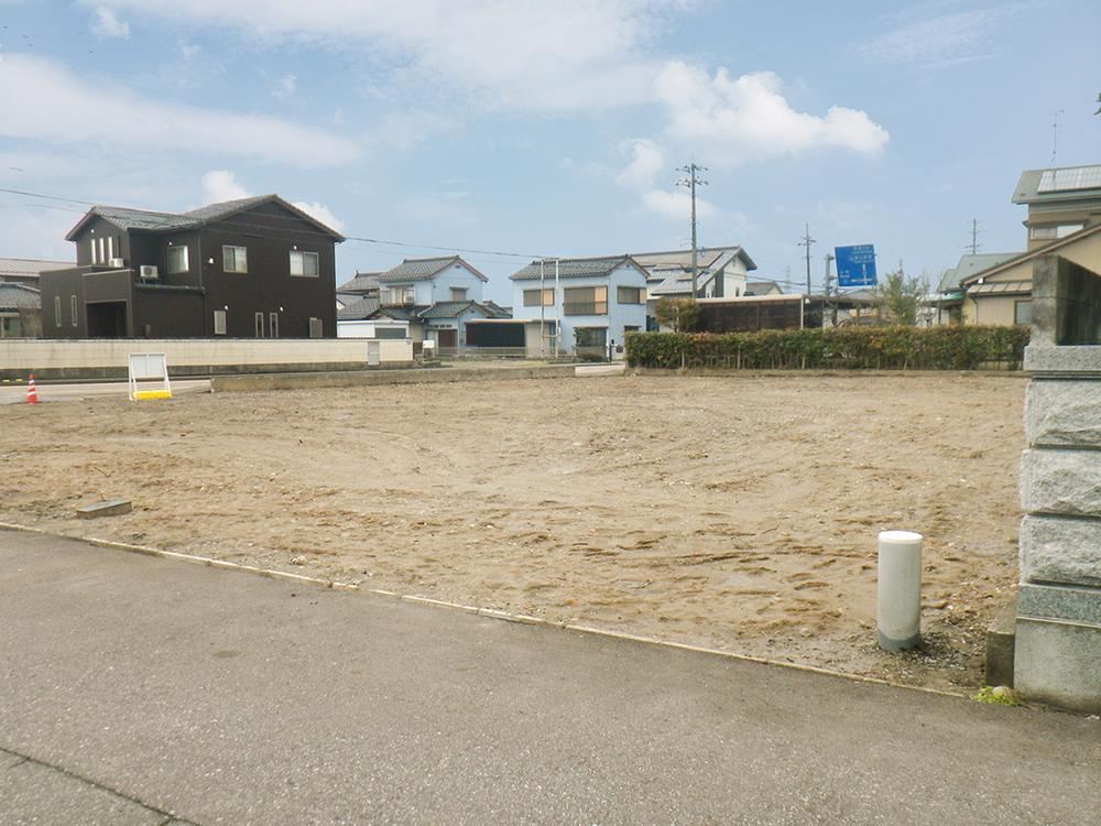 362 m² land in Imizu, Toyama - Photo 1