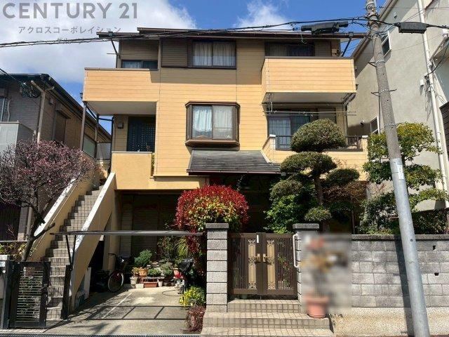 Large 7LDK House Ideal for Two Families in Amagasaki - Photo 1