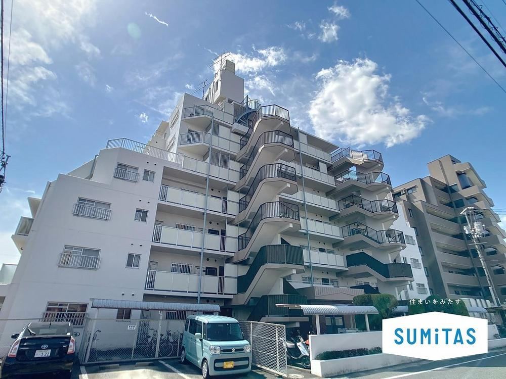 4LDK apartment in Kita Ward, Okayama - Photo 1