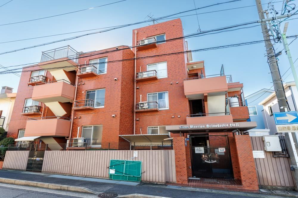 4LDK apartment in Meito Ward, Nagoya, Aichi - Photo 1