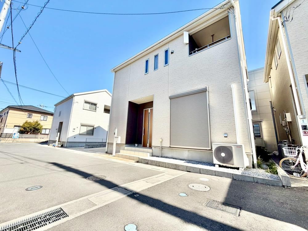 Well-Maintained 4LDK House in Hikokura - Photo 1