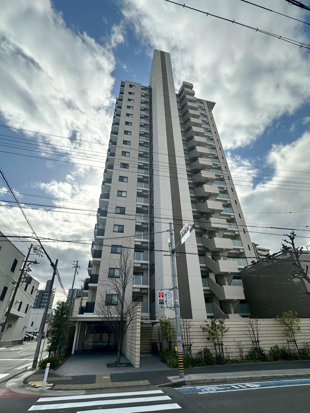 3LDK apartment in Nishi Ward, Nagoya, Aichi - Photo 1