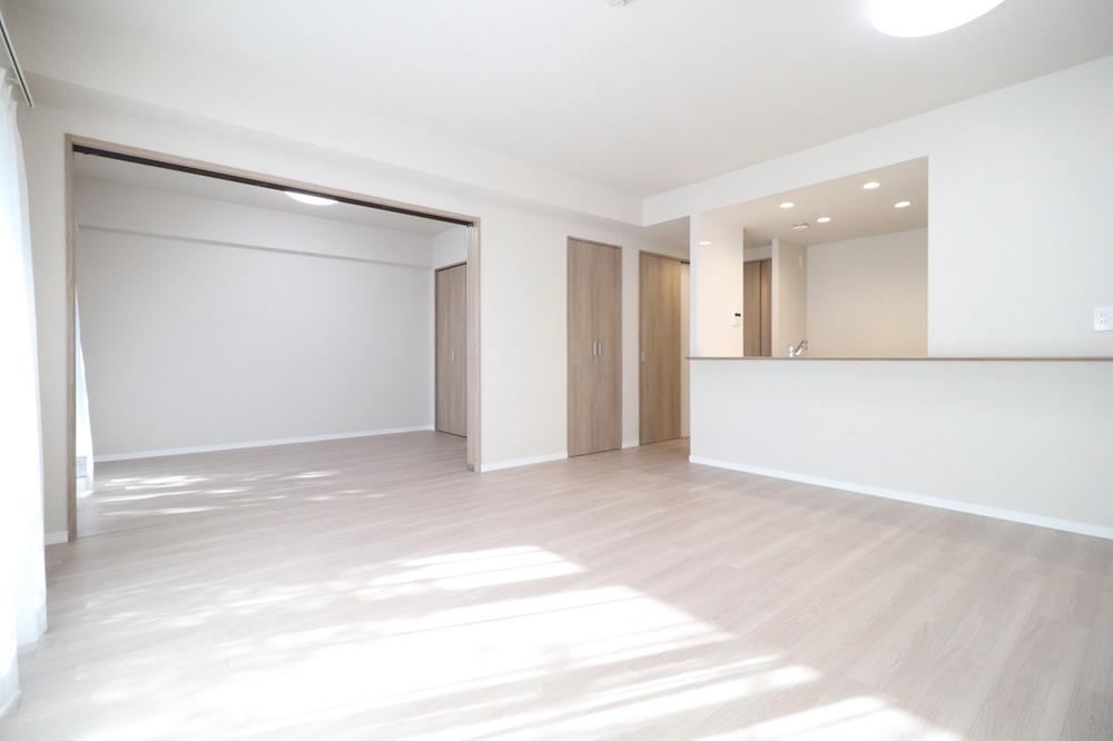 Renovated 3LDK Apartment in Aoba-ku, Sendai - Photo 1