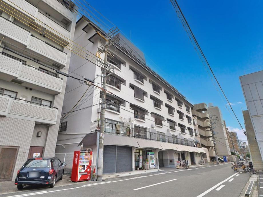 3LDK apartment in Yodogawa Ward, Osaka - Photo 1
