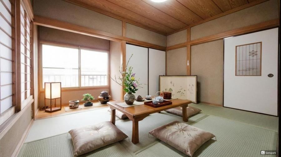 Traditional Japanese Living with Modern Amenities - Photo 1