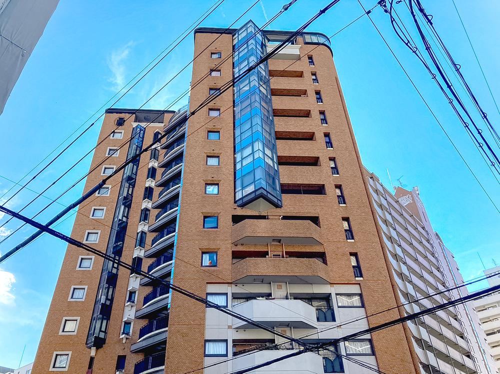 3LDK apartment in Joto Ward, Osaka - Photo 1