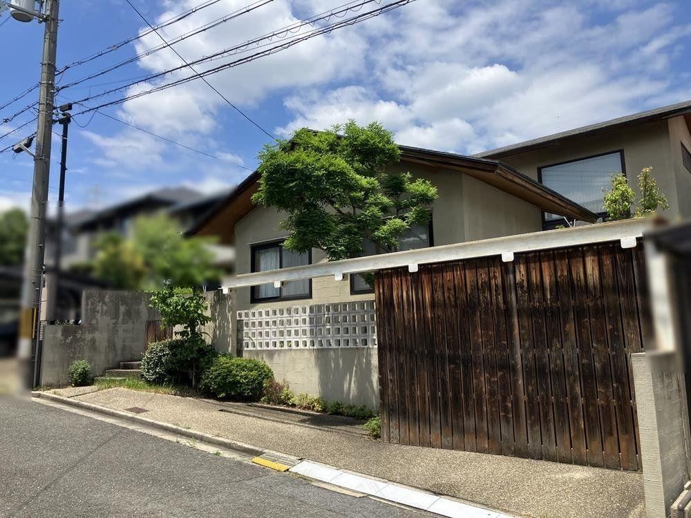 Cozy 6LDK House with Fireplace in Kizugawa City - Photo 1