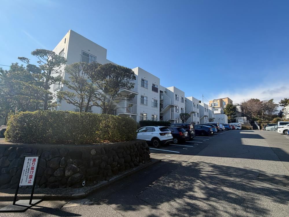 Spacious 3LDK Apartment in Convenient Location in Fujisawa - Photo 1