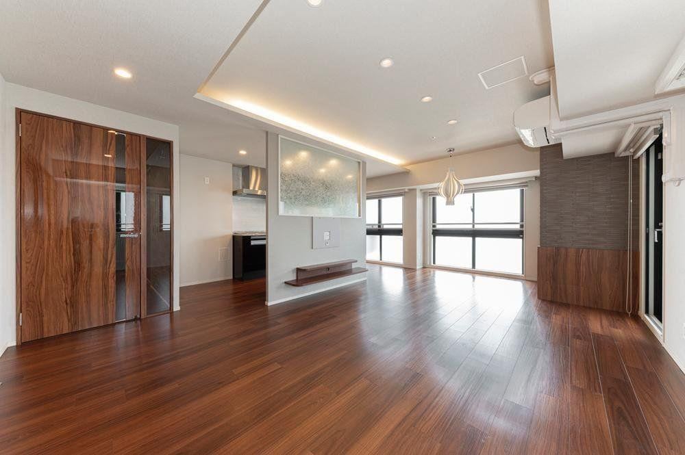 2LDK apartment in Higashi Ward, Sakai, Osaka - Photo 1