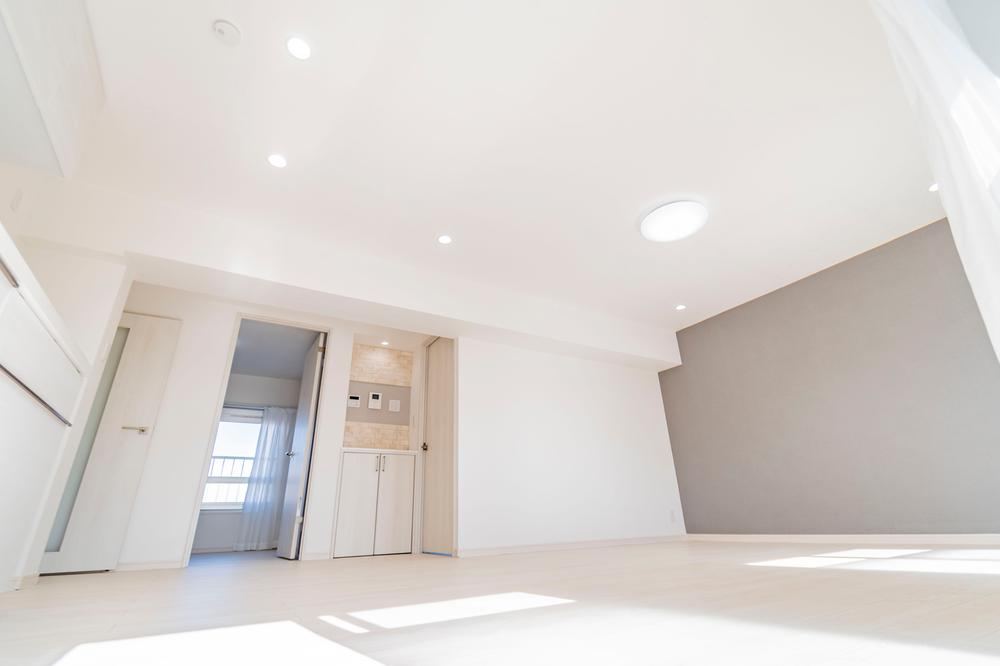 Modern 3LDK Apartment in Saiwai-cho, Tachikawa - Photo 1
