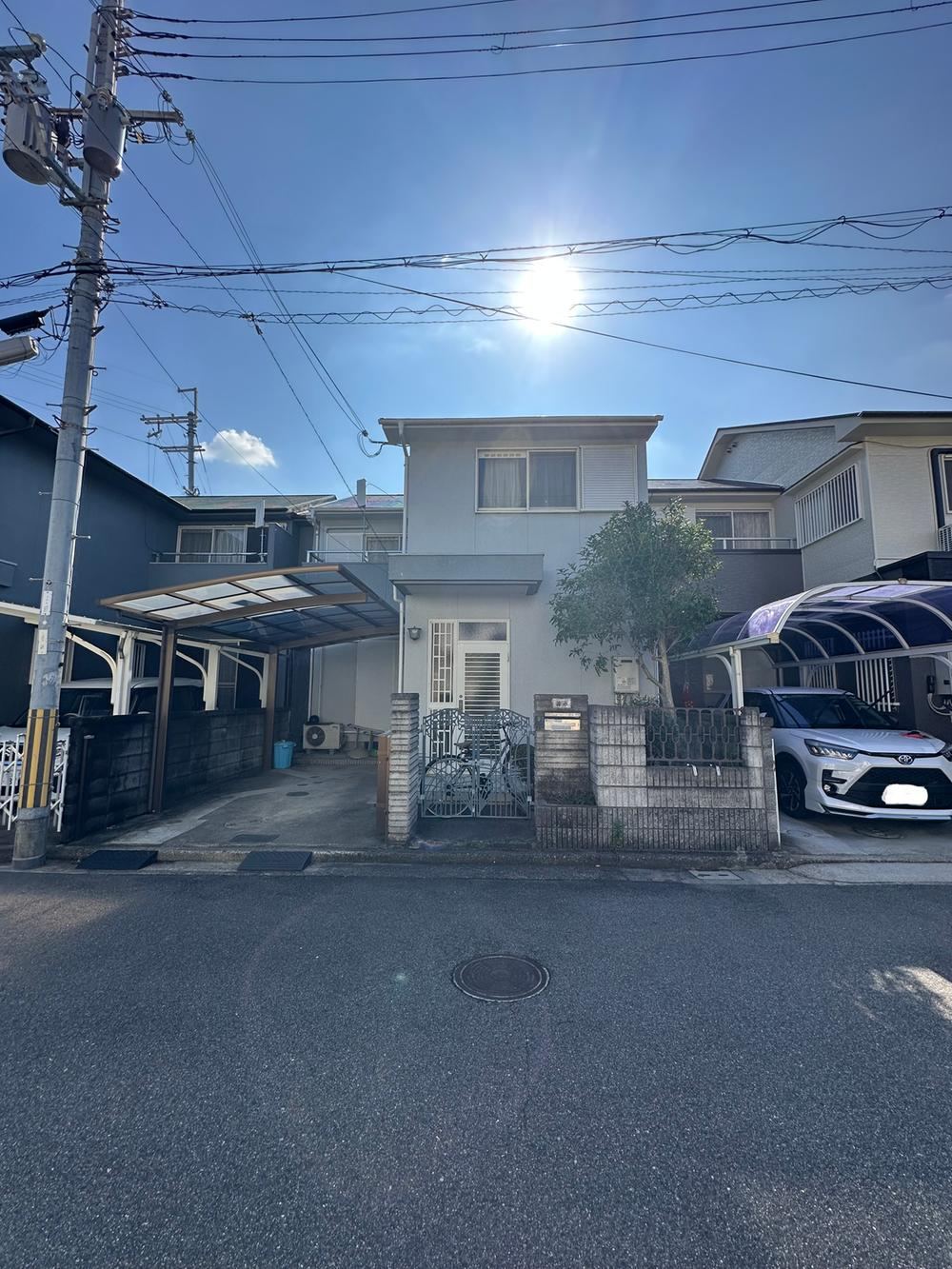Spacious 4LDK House with Parking in Sakai - Photo 1