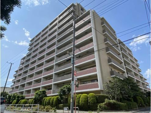 Stylish 3LDK Apartment in Nisshin-cho - Photo 1