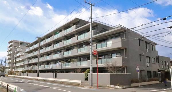 3LDK Apartment Near the Beach in Kugenumakaigan - Photo 1