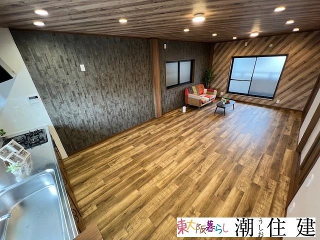 Recently Renovated 4LDK House in Higashi-Osaka - Photo 1