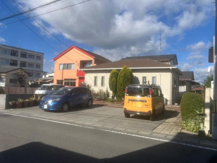 6DK Home in Onahama with Ample Parking - Photo 1