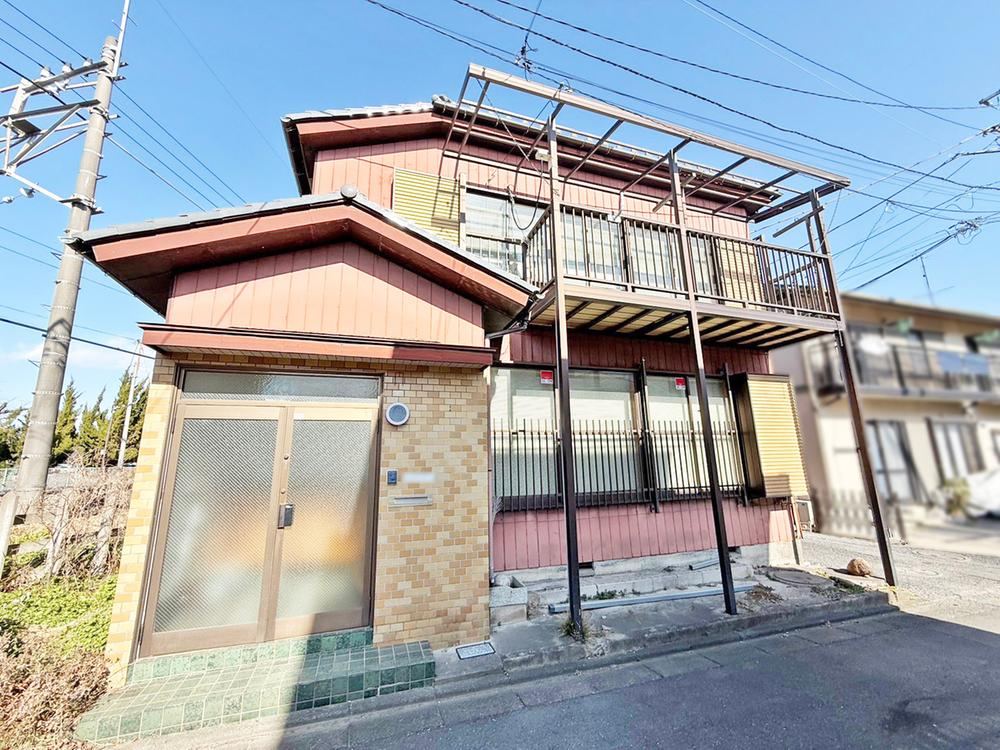 Spacious 4DK+S Detached House in Koyanagi-cho - Photo 1