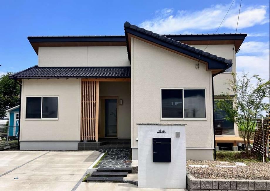 Quiet Home Available for Viewing in Hongo - Photo 1