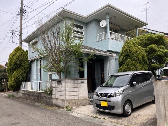 4LDK House with Ample Parking Space - Photo 1