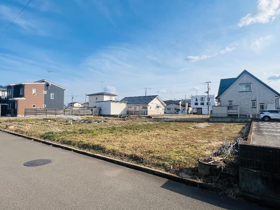 Spacious Land with Parking in Ohkawara - Photo 1