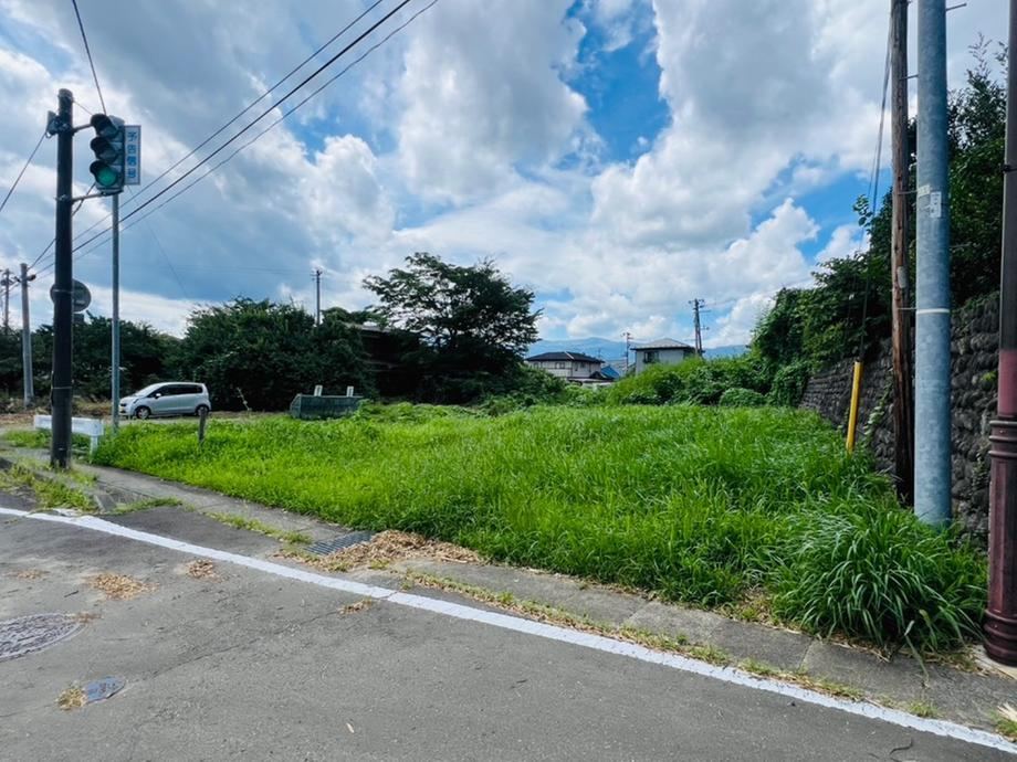 Large Vacant Land in Kawasaki Town - Photo 1