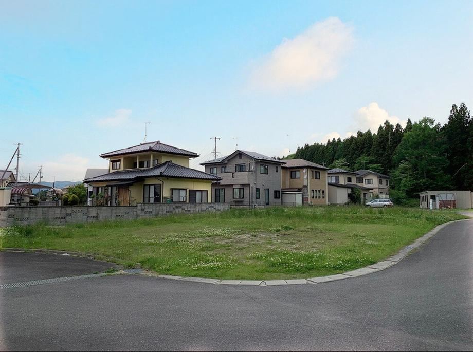 Spacious Land in Takine Town - Photo 1