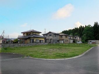 plot of land in Tamura