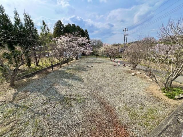 Spacious Land with Cherry Blossoms in Miharu - Photo 1