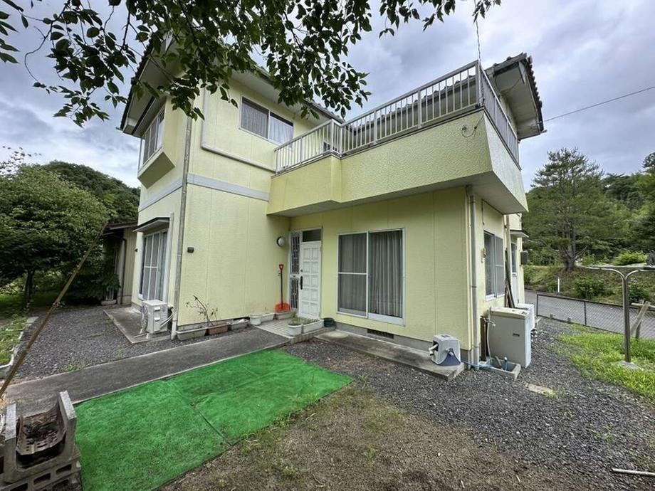 Flexible 5DK Home with Room for Hobbies - Photo 1
