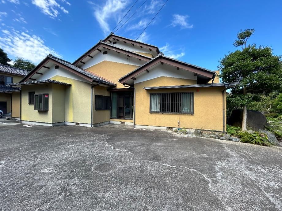 Spacious 8LDK House Near the Sea - Photo 1