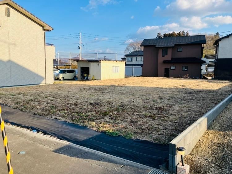 Spacious Land Near Oka Station - Photo 1