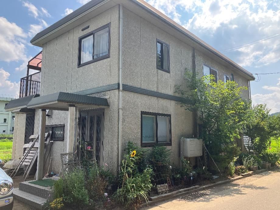6DK House with Ample Parking in Aizubakufu - Photo 1