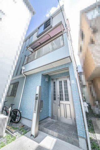 4LDK House Just 6 Minutes from Minami-Settsu Station - Photo 1