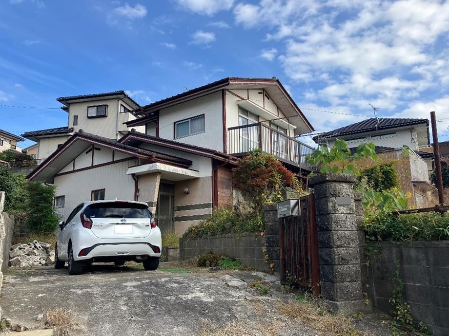 Convenient 5DK House with Nearby Facilities in Hitachi - Photo 1