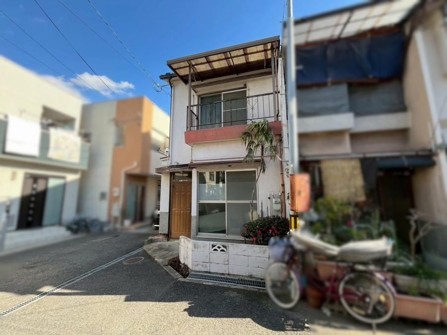 Spacious 3DK House in Nitta-Honmachi, Daito - Photo 1