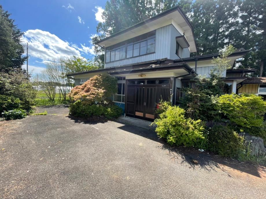 Spacious 5DK House on 1600 Tsubo Lot in Kurihara - Photo 1