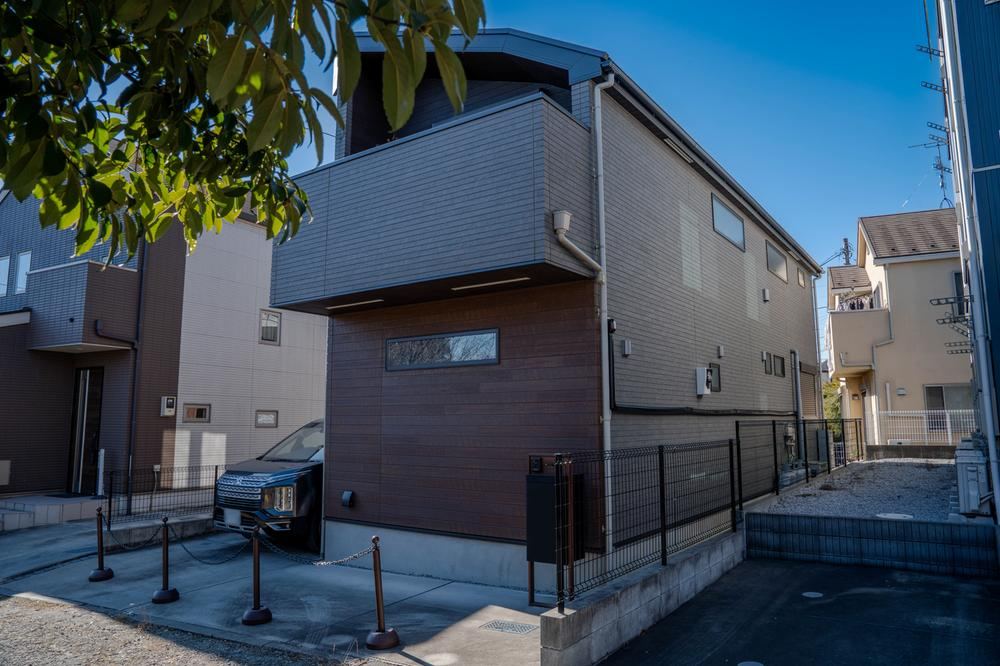 Custom-Built 3LDK Home in Horinouchi - Photo 1