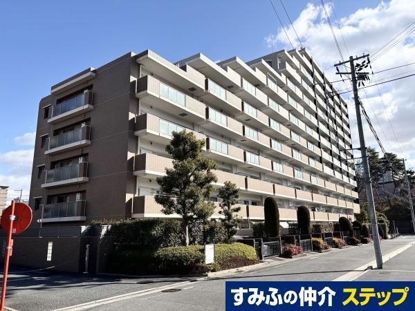 4LDK apartment in Suita, Osaka - Photo 1