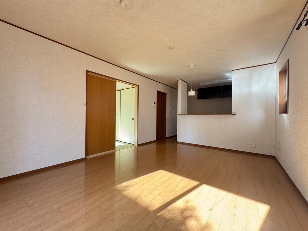 Spacious 4LDK House Near Oguradai Station, Chiba - Photo 1