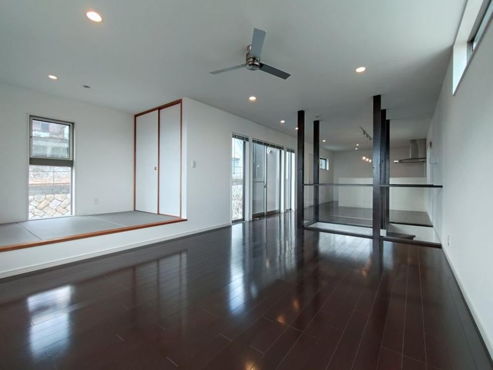 Designer 3LDK House with Spacious LDK Available for Viewing - Photo 1