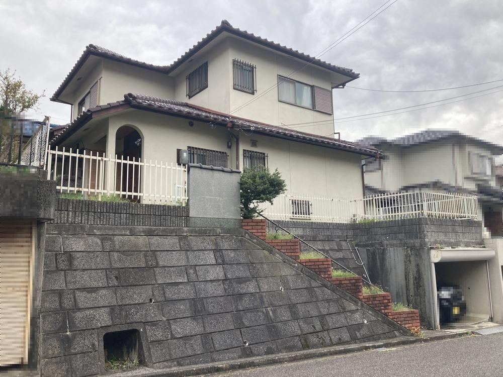 4LDK Detached House with Spacious LDK in Kōfūdai - Photo 1
