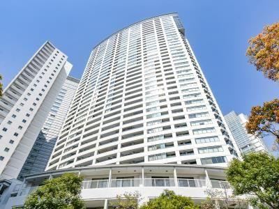 2LDK apartment in Minato Ward, Tokyo - Photo 1