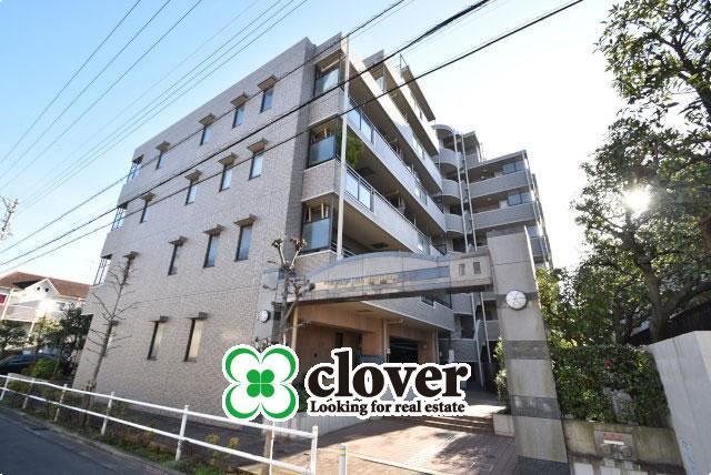 Modern 3LDK Apartment in Narimasu - Photo 1