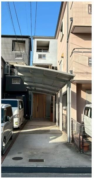 Renovated 4LDK House with Parking in Sakai - Photo 1