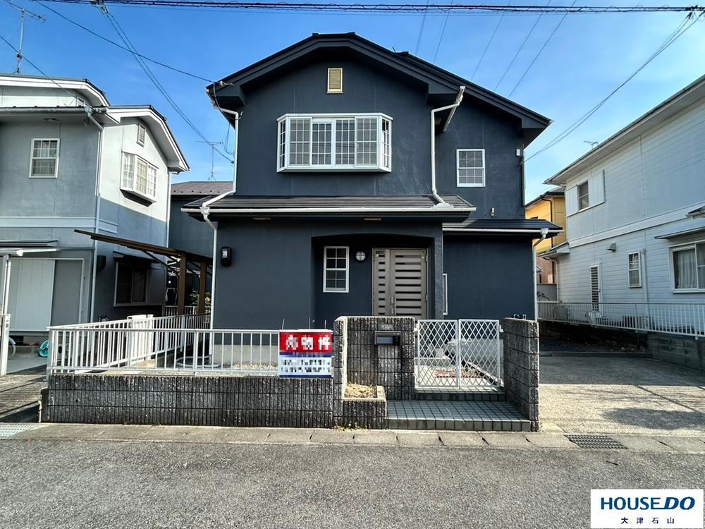 Upcoming Renovated 4LDK House in Kusatsu - Photo 1