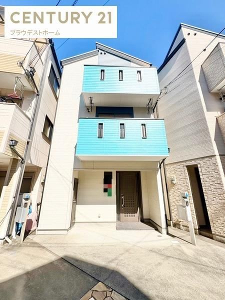 4LDK Detached House in Okubo-cho, Moriguchi - Photo 1